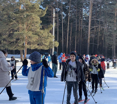 Городские соревнования по лыжным гонкам среди сборных команд мальчиков и девочек в рамках городской спартакиады  школьных спортивных клубов среди обучающихся начальной школы